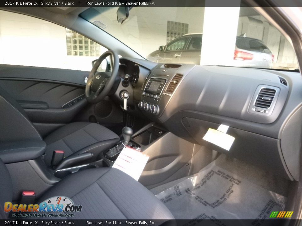 2017 Kia Forte LX Silky Silver / Black Photo #2
