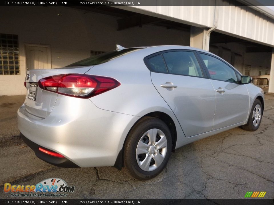 2017 Kia Forte LX Silky Silver / Black Photo #3