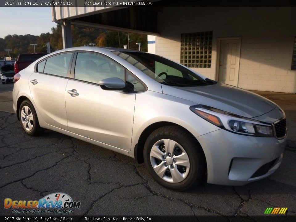 2017 Kia Forte LX Silky Silver / Black Photo #9