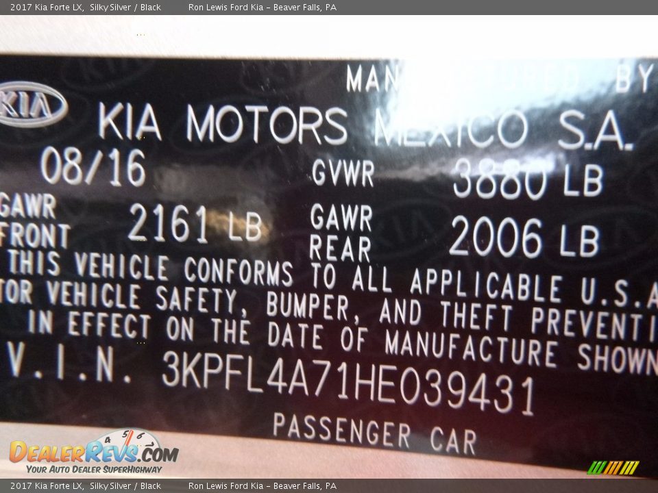 2017 Kia Forte LX Silky Silver / Black Photo #15