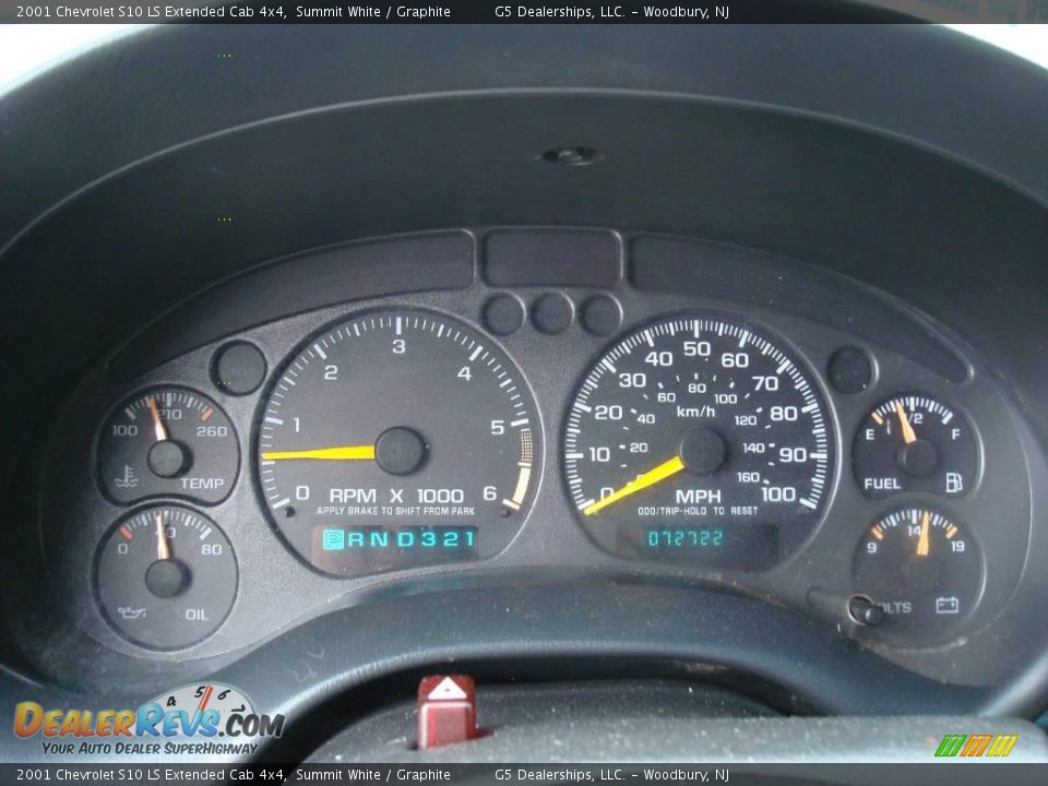 2001 Chevrolet S10 LS Extended Cab 4x4 Summit White / Graphite Photo #24
