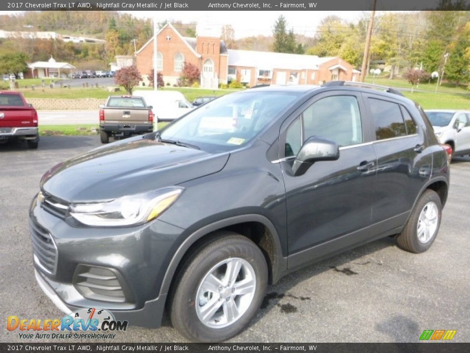 Front 3/4 View of 2017 Chevrolet Trax LT AWD Photo #11