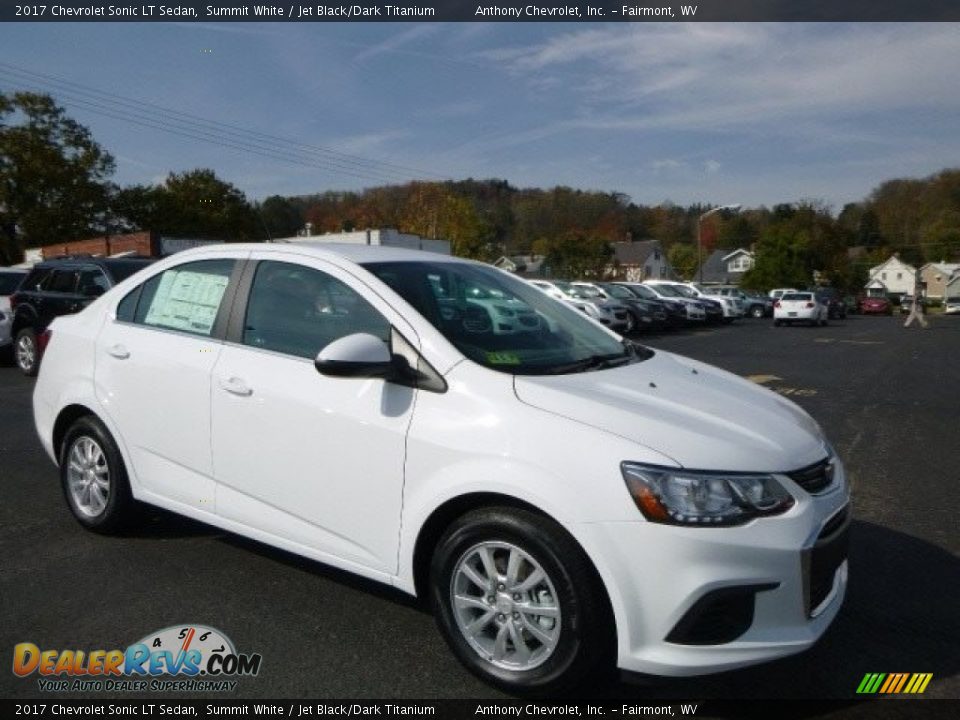 Front 3/4 View of 2017 Chevrolet Sonic LT Sedan Photo #1