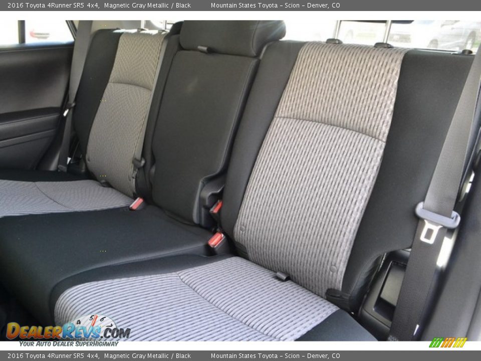 2016 Toyota 4Runner SR5 4x4 Magnetic Gray Metallic / Black Photo #7