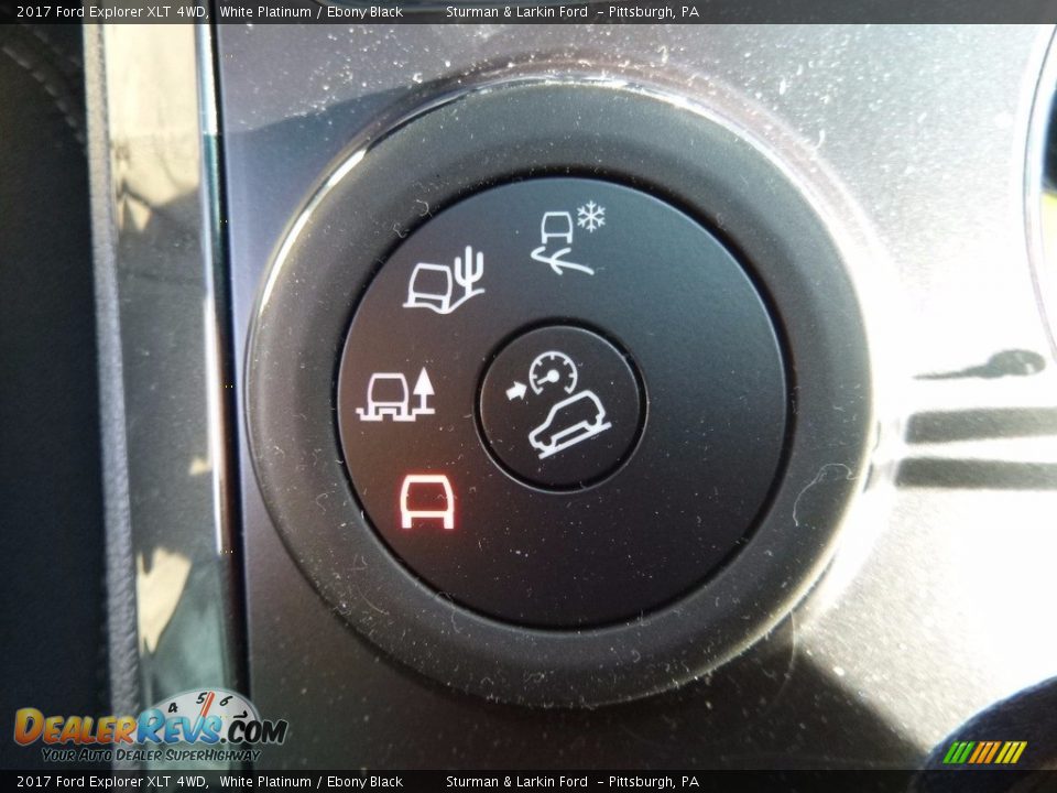 2017 Ford Explorer XLT 4WD White Platinum / Ebony Black Photo #15