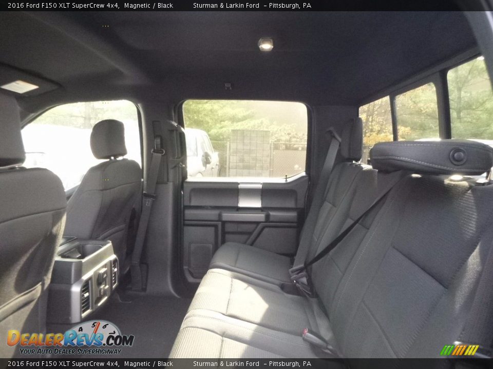 2016 Ford F150 XLT SuperCrew 4x4 Magnetic / Black Photo #7