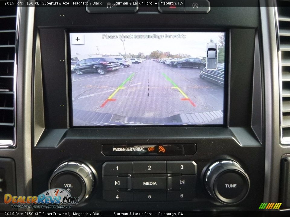 2016 Ford F150 XLT SuperCrew 4x4 Magnetic / Black Photo #14