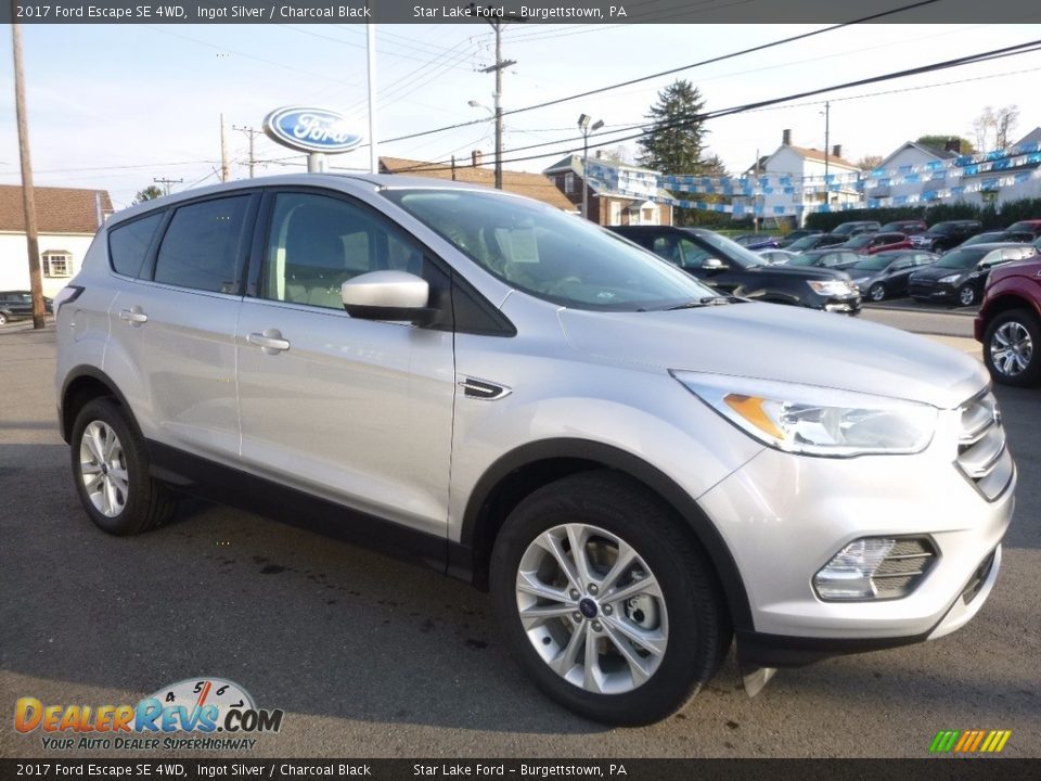 2017 Ford Escape SE 4WD Ingot Silver / Charcoal Black Photo #3