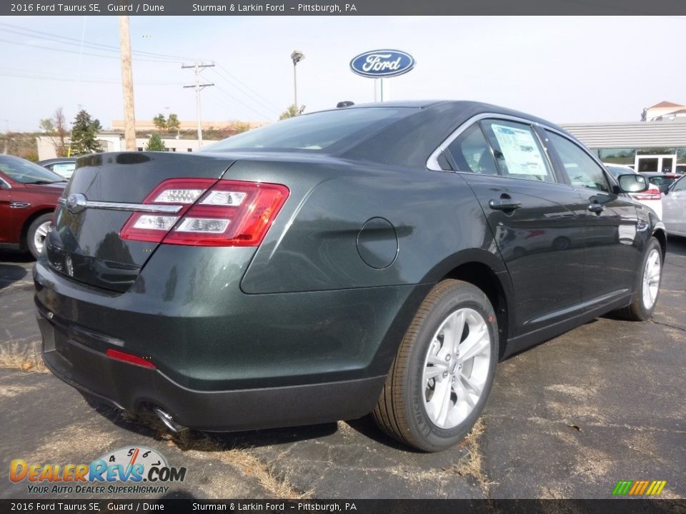 2016 Ford Taurus SE Guard / Dune Photo #2