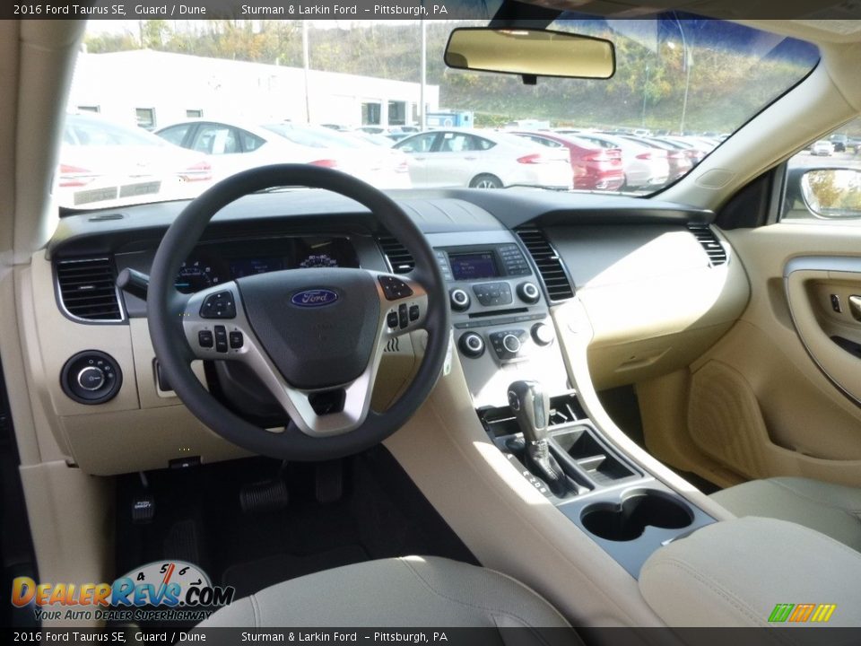 2016 Ford Taurus SE Guard / Dune Photo #8