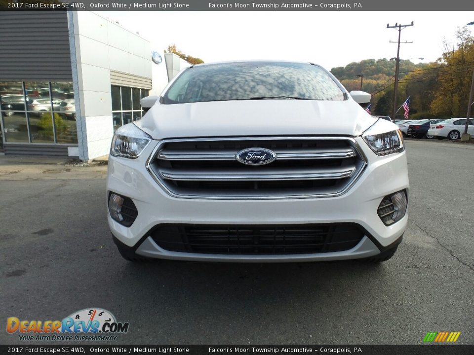 2017 Ford Escape SE 4WD Oxford White / Medium Light Stone Photo #2