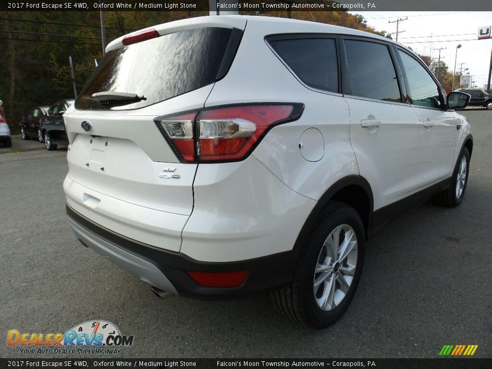 2017 Ford Escape SE 4WD Oxford White / Medium Light Stone Photo #5
