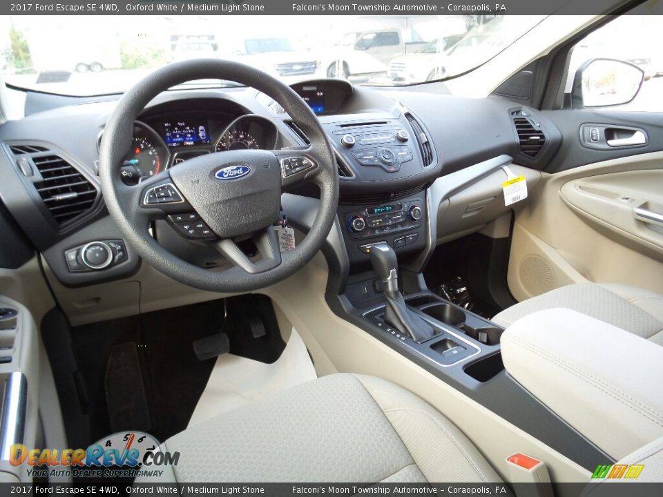 2017 Ford Escape SE 4WD Oxford White / Medium Light Stone Photo #9