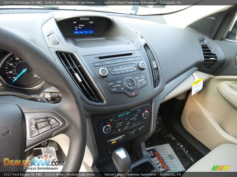2017 Ford Escape SE 4WD Oxford White / Medium Light Stone Photo #12