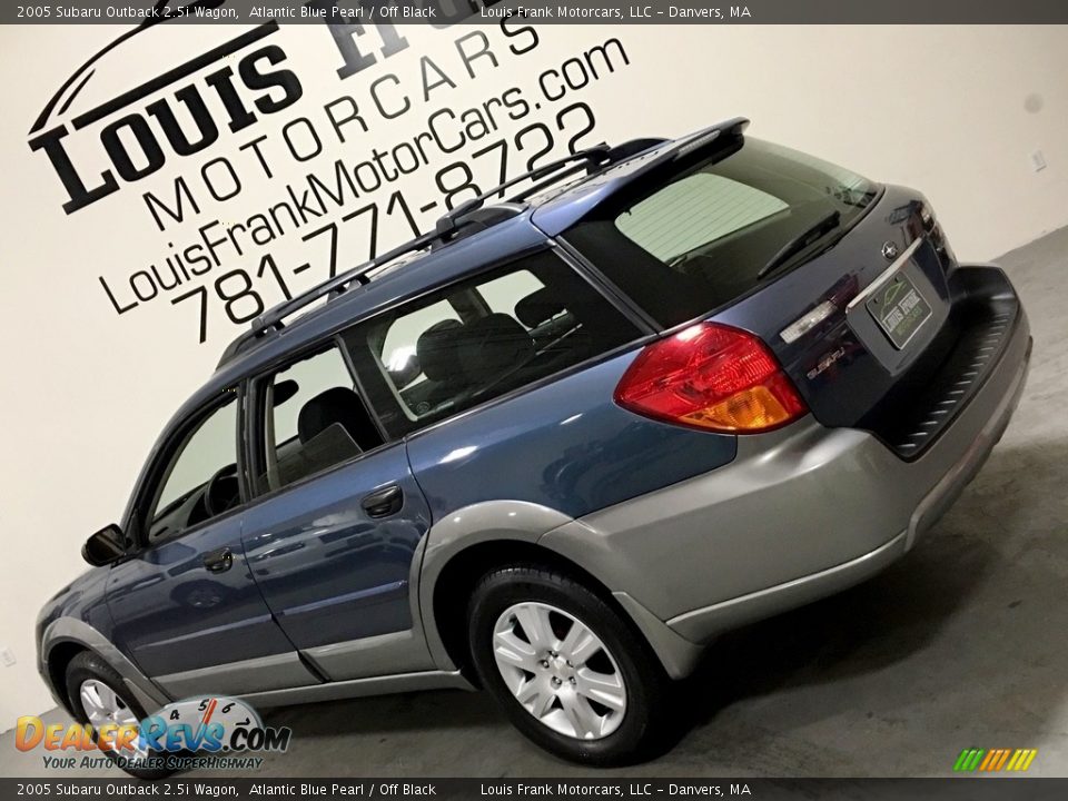 2005 Subaru Outback 2.5i Wagon Atlantic Blue Pearl / Off Black Photo #11