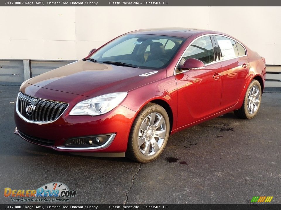 Front 3/4 View of 2017 Buick Regal AWD Photo #1