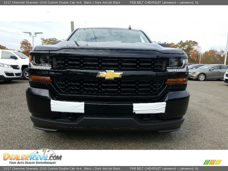 2017 Chevrolet Silverado 1500 Custom Double Cab 4x4 Black / Dark Ash/Jet Black Photo #2