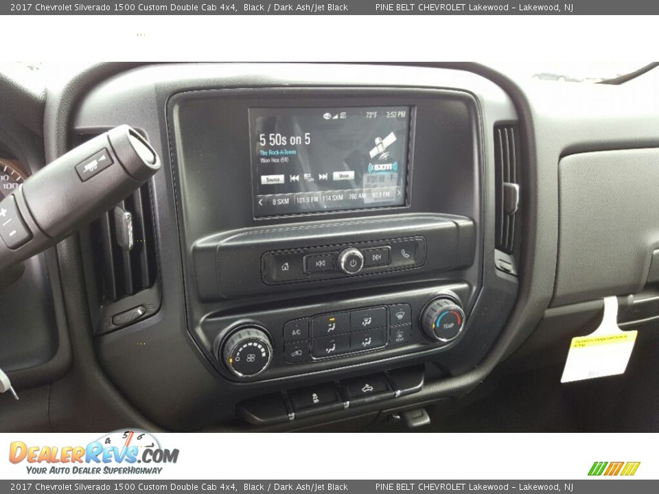 2017 Chevrolet Silverado 1500 Custom Double Cab 4x4 Black / Dark Ash/Jet Black Photo #10