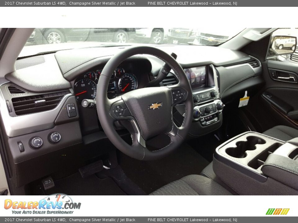 Dashboard of 2017 Chevrolet Suburban LS 4WD Photo #9