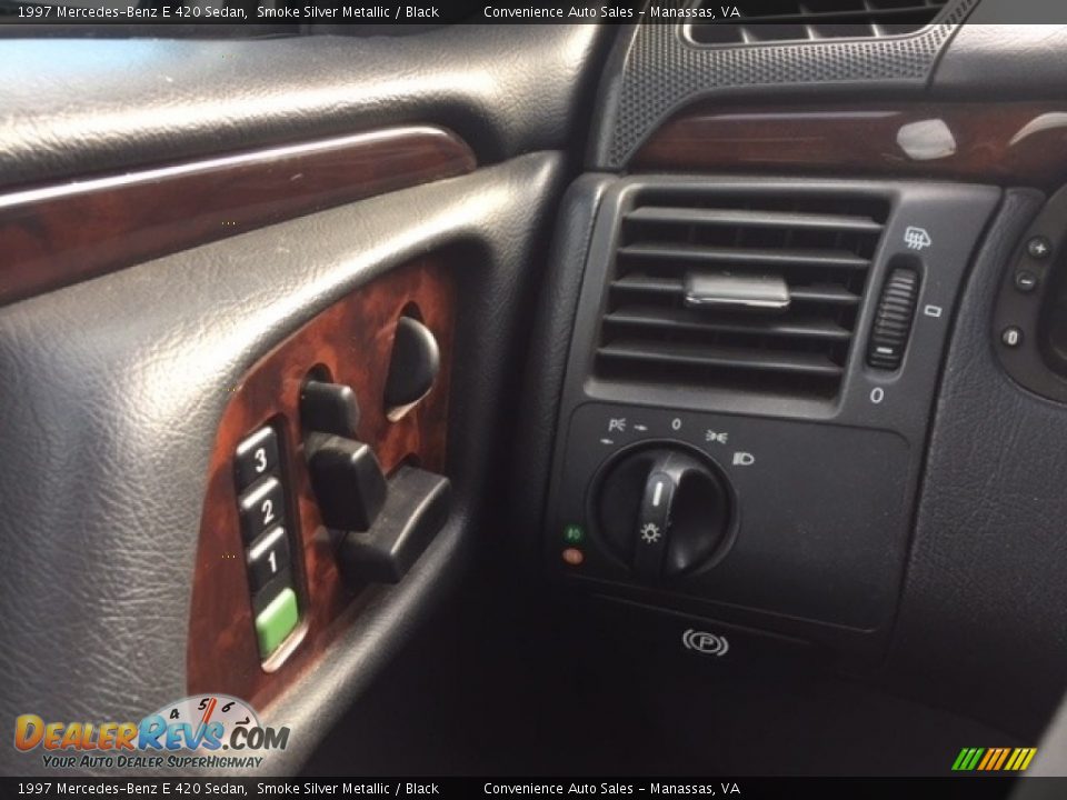 1997 Mercedes-Benz E 420 Sedan Smoke Silver Metallic / Black Photo #14