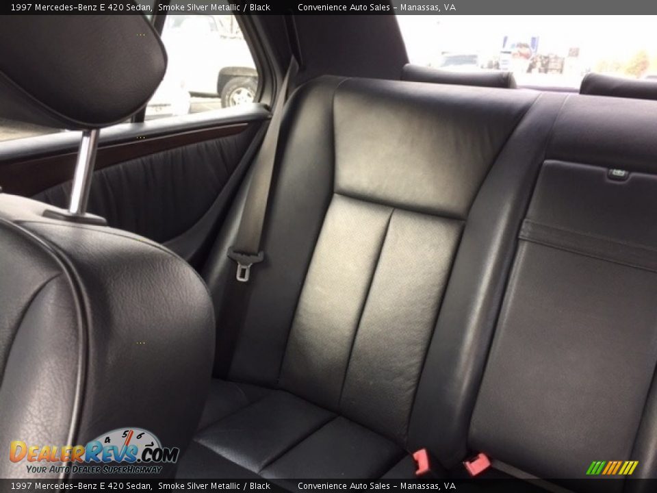 1997 Mercedes-Benz E 420 Sedan Smoke Silver Metallic / Black Photo #17