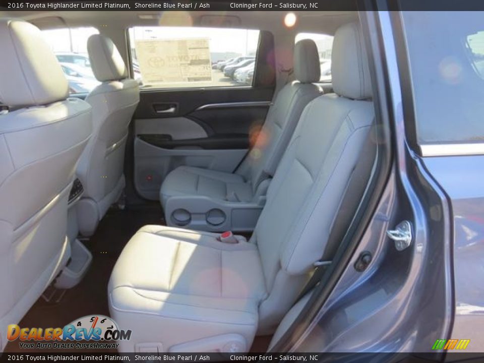 2016 Toyota Highlander Limited Platinum Shoreline Blue Pearl / Ash Photo #7