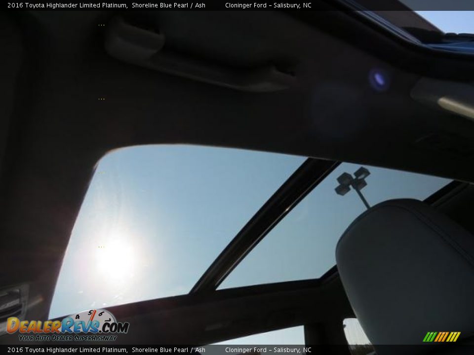 2016 Toyota Highlander Limited Platinum Shoreline Blue Pearl / Ash Photo #12