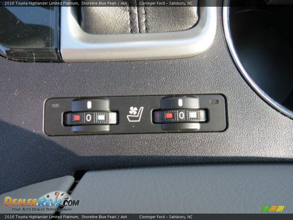 2016 Toyota Highlander Limited Platinum Shoreline Blue Pearl / Ash Photo #21
