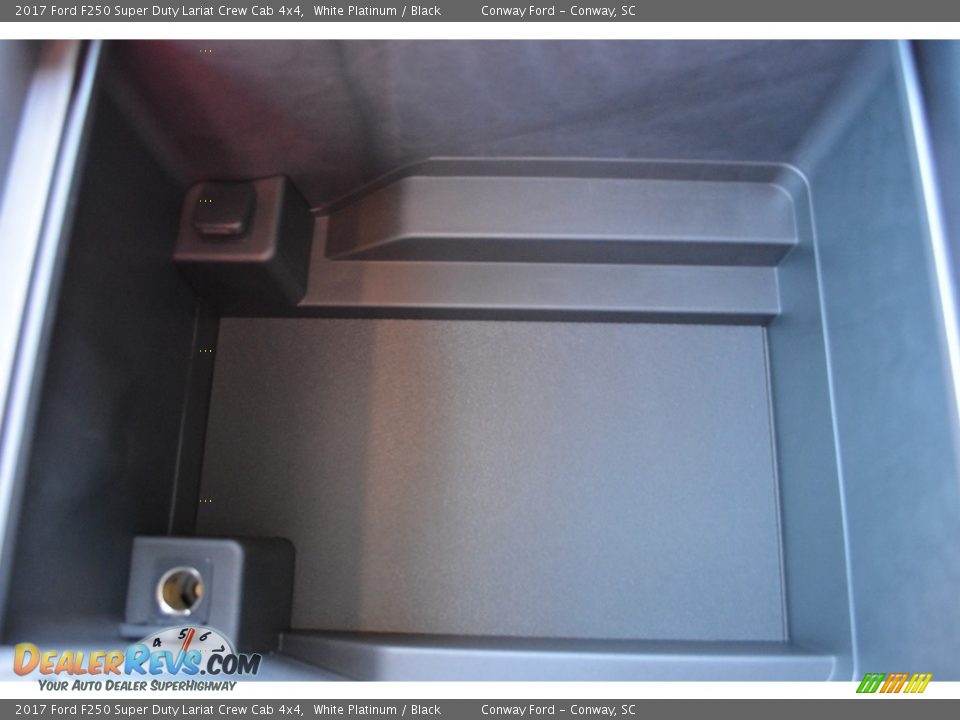 2017 Ford F250 Super Duty Lariat Crew Cab 4x4 White Platinum / Black Photo #19