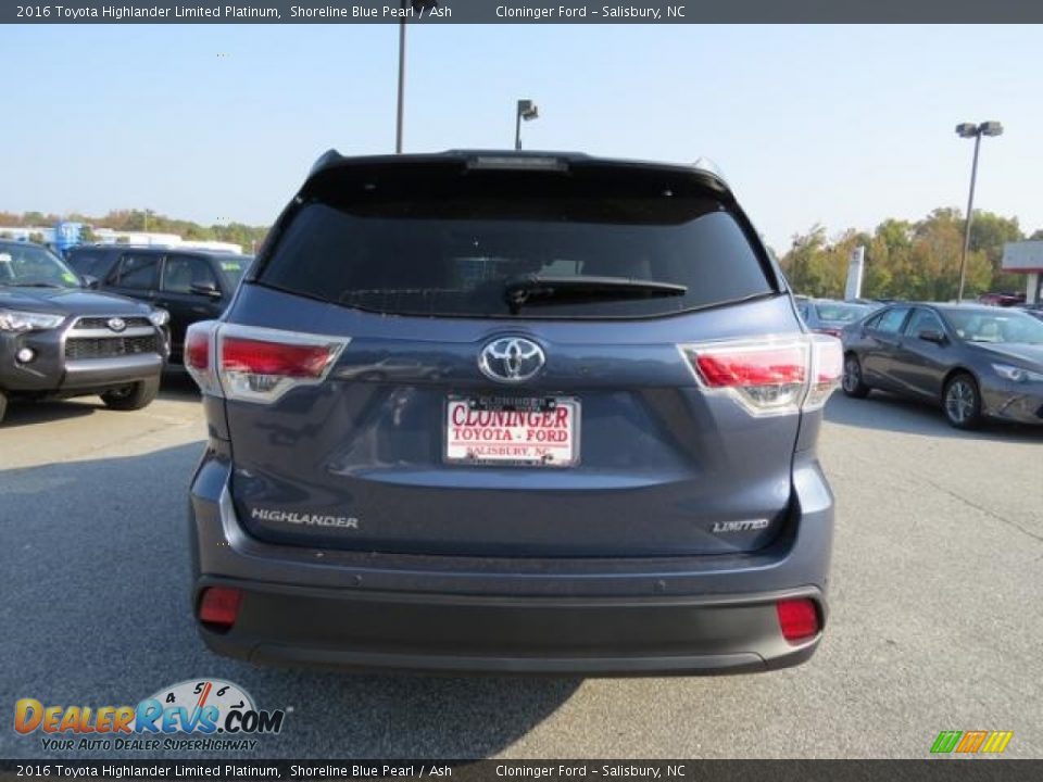 2016 Toyota Highlander Limited Platinum Shoreline Blue Pearl / Ash Photo #29