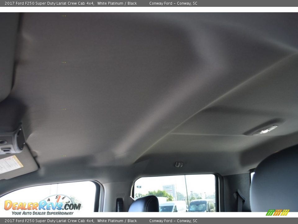 2017 Ford F250 Super Duty Lariat Crew Cab 4x4 White Platinum / Black Photo #12