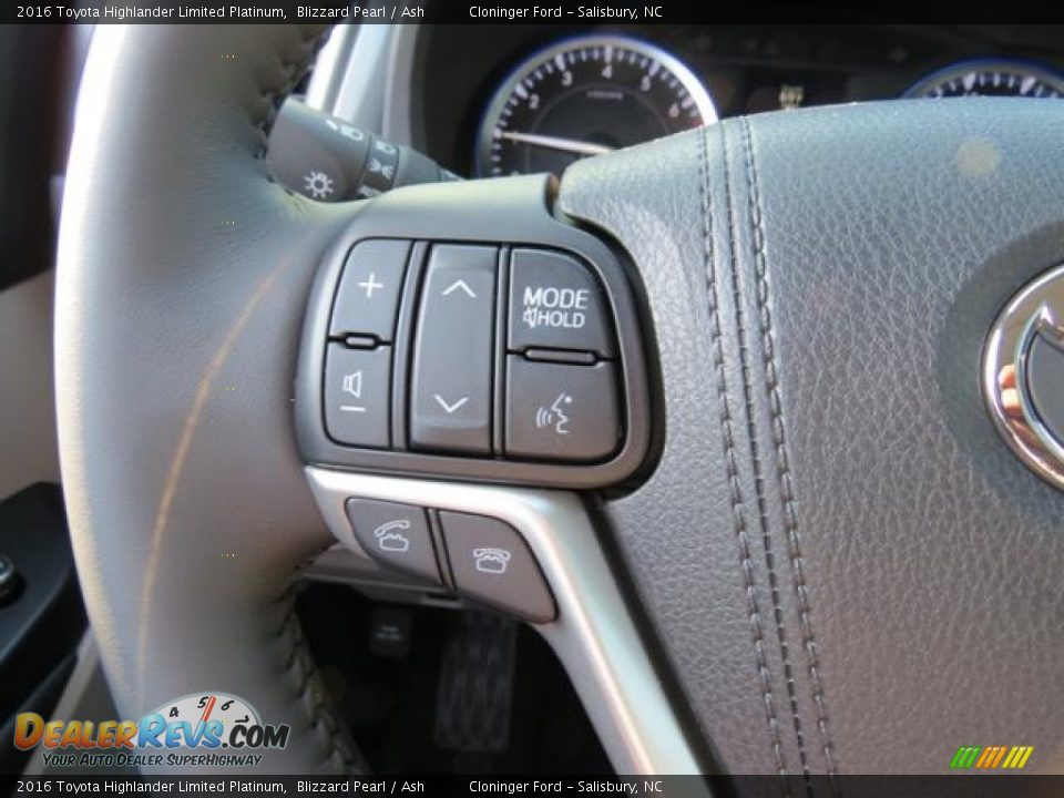 2016 Toyota Highlander Limited Platinum Blizzard Pearl / Ash Photo #14
