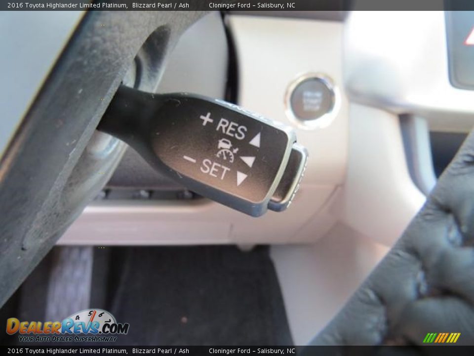 2016 Toyota Highlander Limited Platinum Blizzard Pearl / Ash Photo #16