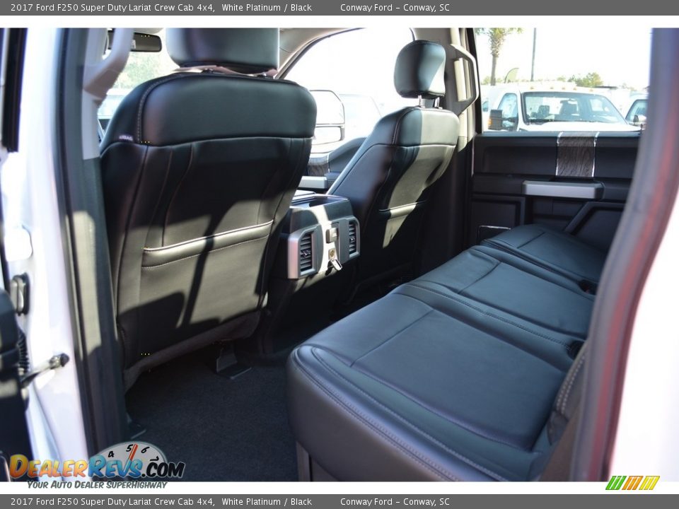 2017 Ford F250 Super Duty Lariat Crew Cab 4x4 White Platinum / Black Photo #15