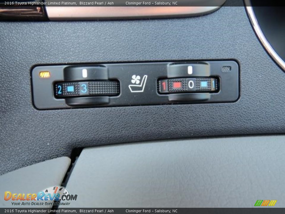 2016 Toyota Highlander Limited Platinum Blizzard Pearl / Ash Photo #21