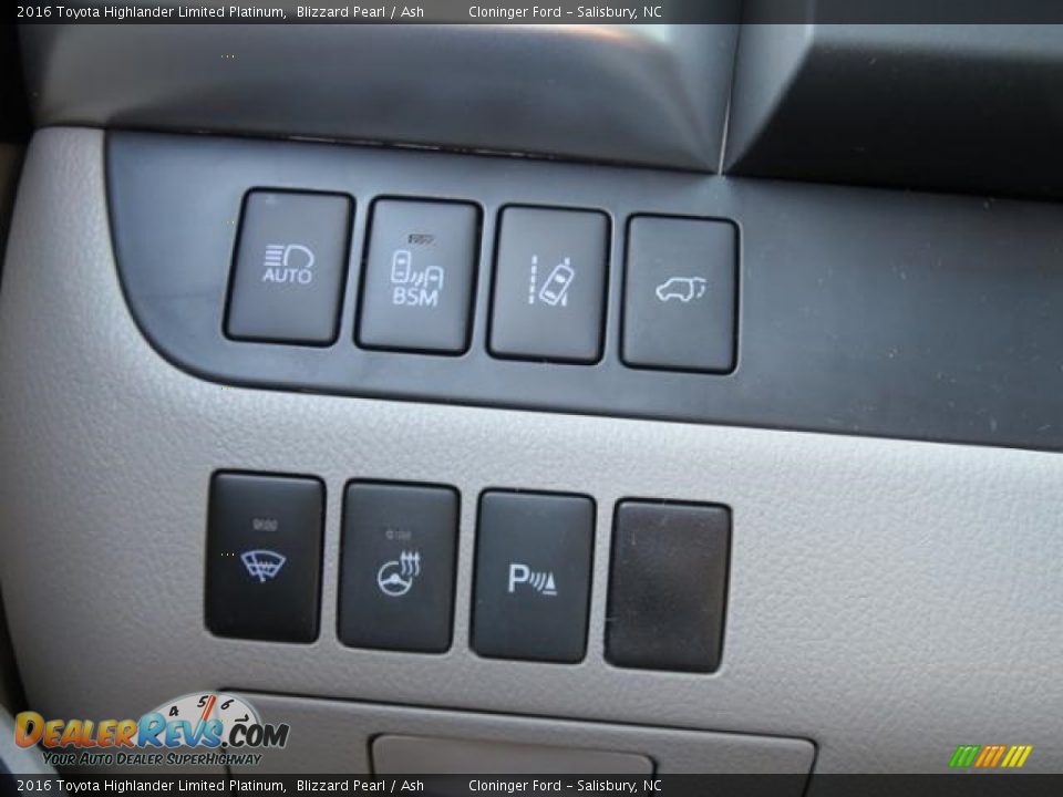 2016 Toyota Highlander Limited Platinum Blizzard Pearl / Ash Photo #25