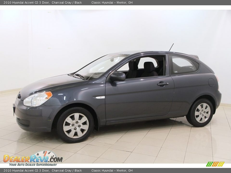 2010 Hyundai Accent GS 3 Door Charcoal Gray / Black Photo #3