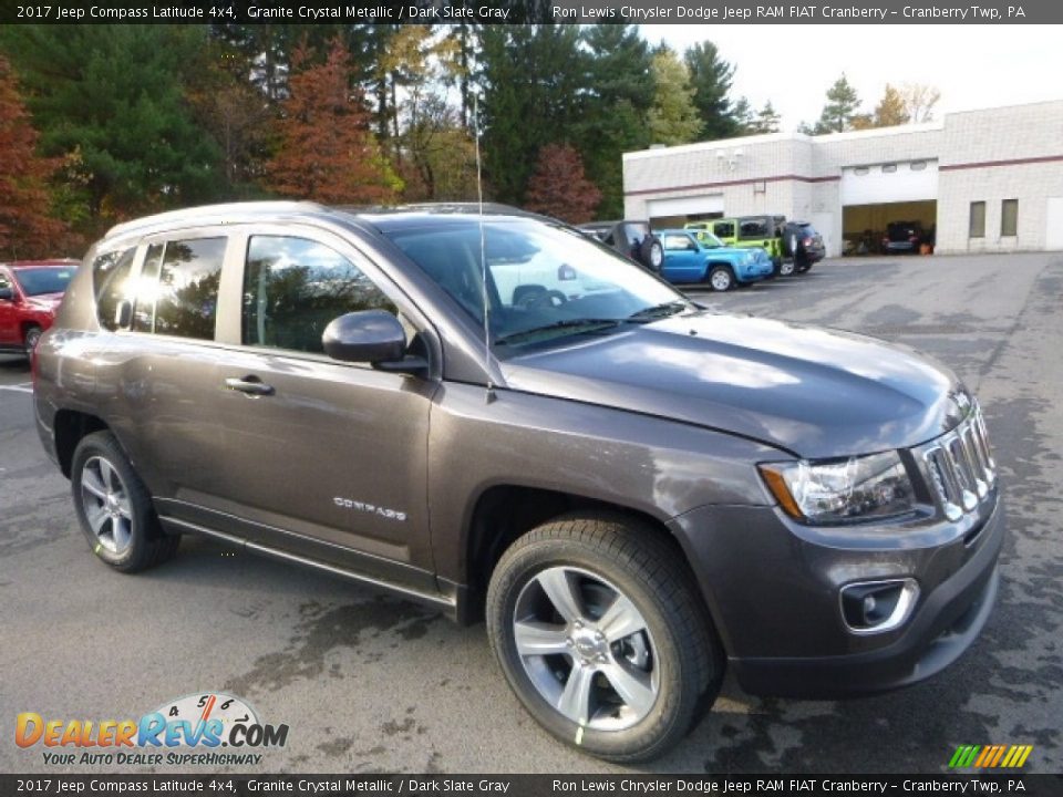2017 Jeep Compass Latitude 4x4 Granite Crystal Metallic / Dark Slate Gray Photo #12