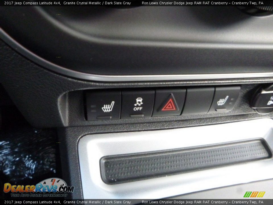 2017 Jeep Compass Latitude 4x4 Granite Crystal Metallic / Dark Slate Gray Photo #18