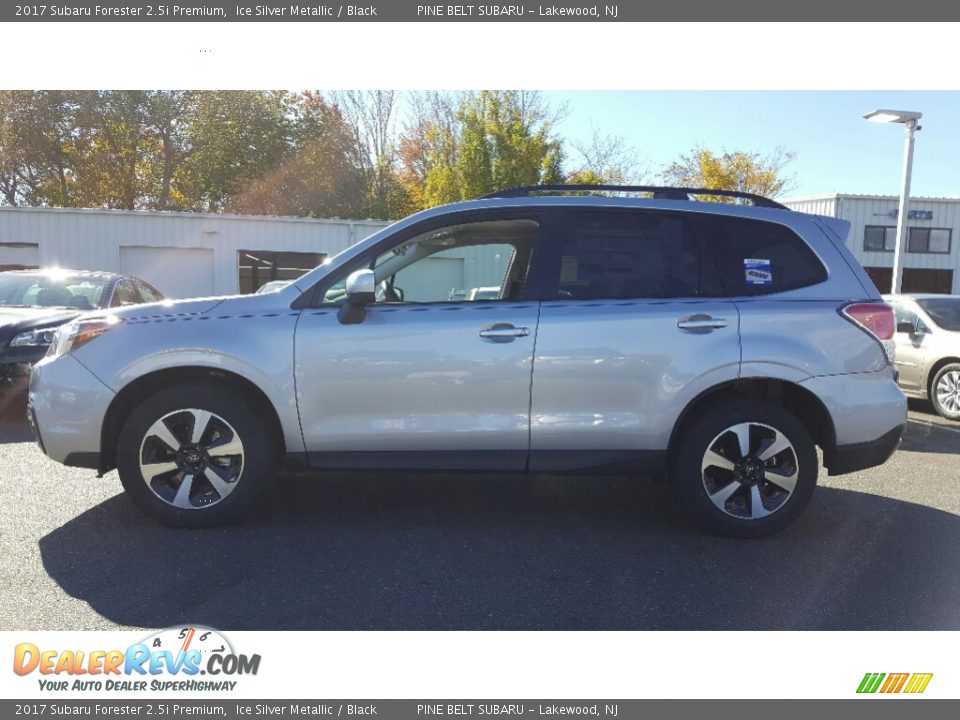 2017 Subaru Forester 2.5i Premium Ice Silver Metallic / Black Photo #3