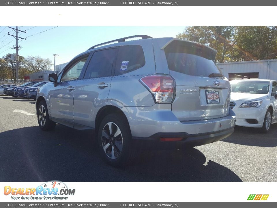 2017 Subaru Forester 2.5i Premium Ice Silver Metallic / Black Photo #4