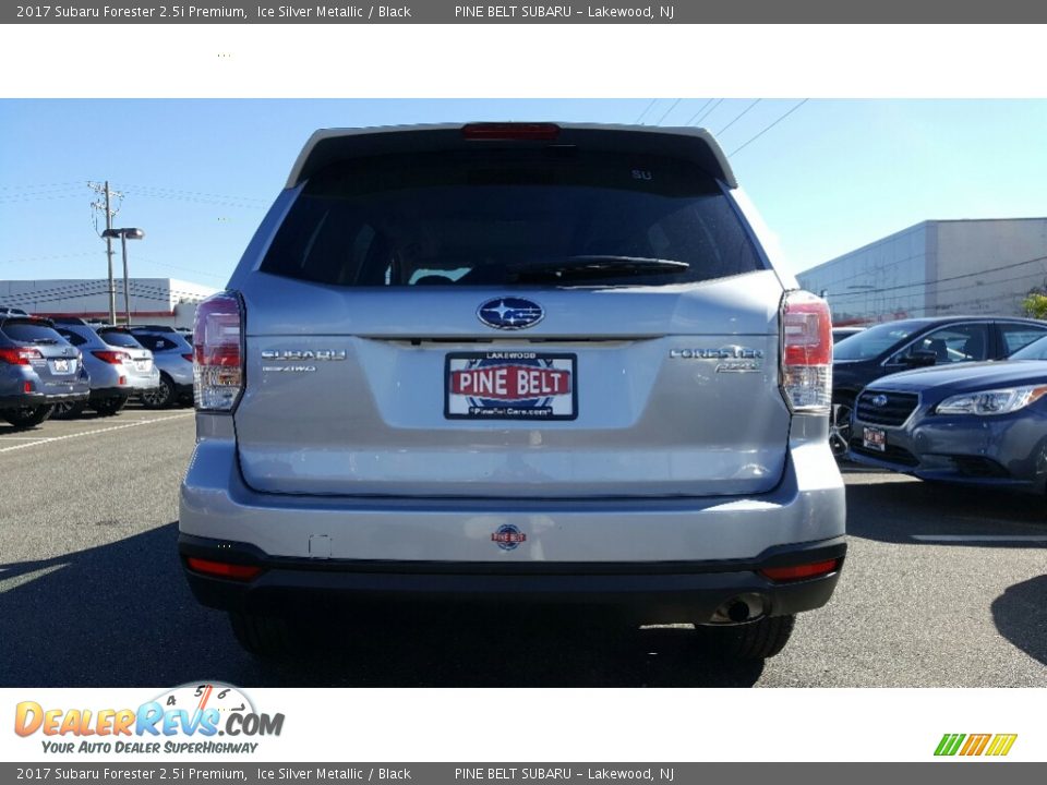 2017 Subaru Forester 2.5i Premium Ice Silver Metallic / Black Photo #5