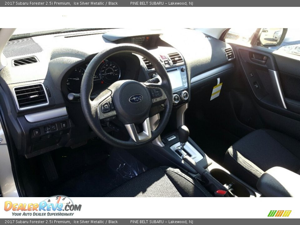 2017 Subaru Forester 2.5i Premium Ice Silver Metallic / Black Photo #9