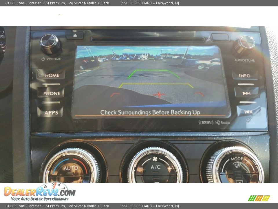 2017 Subaru Forester 2.5i Premium Ice Silver Metallic / Black Photo #10