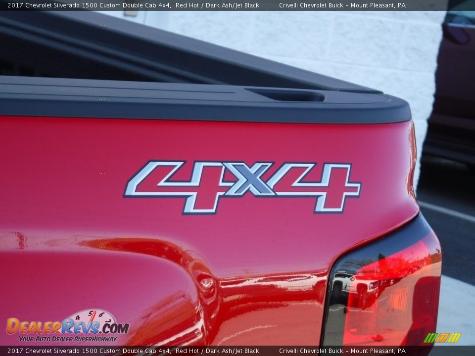 2017 Chevrolet Silverado 1500 Custom Double Cab 4x4 Red Hot / Dark Ash/Jet Black Photo #4