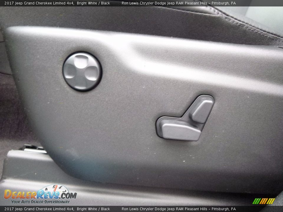 2017 Jeep Grand Cherokee Limited 4x4 Bright White / Black Photo #13