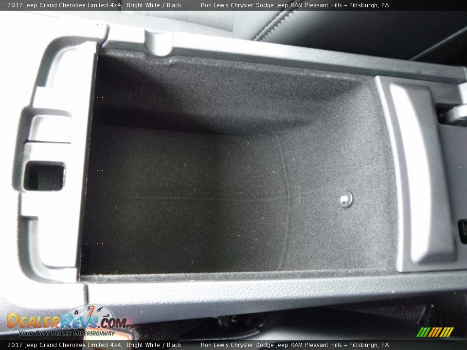 2017 Jeep Grand Cherokee Limited 4x4 Bright White / Black Photo #17