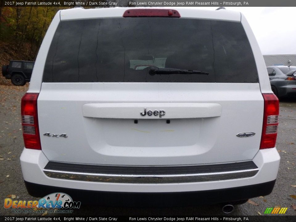 2017 Jeep Patriot Latitude 4x4 Bright White / Dark Slate Gray Photo #4