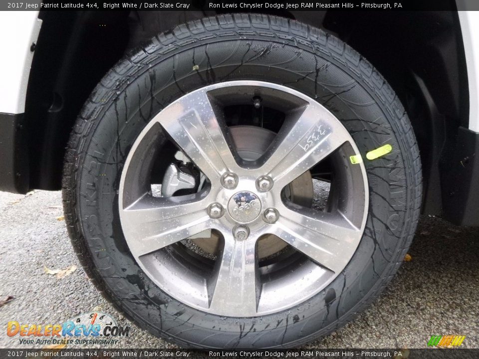 2017 Jeep Patriot Latitude 4x4 Bright White / Dark Slate Gray Photo #9
