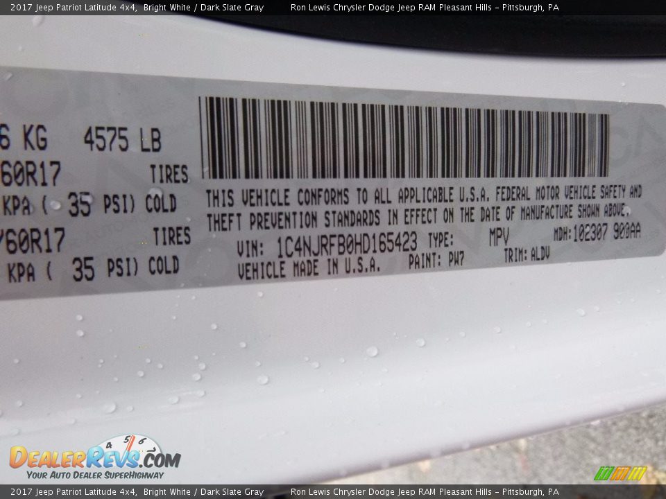 2017 Jeep Patriot Latitude 4x4 Bright White / Dark Slate Gray Photo #14
